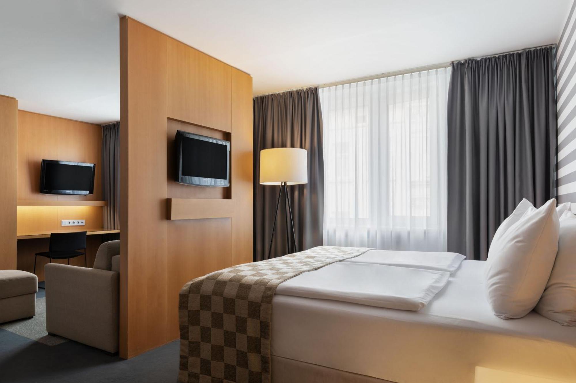 Holiday Inn Vienna City, An Ihg Hotel Εξωτερικό φωτογραφία